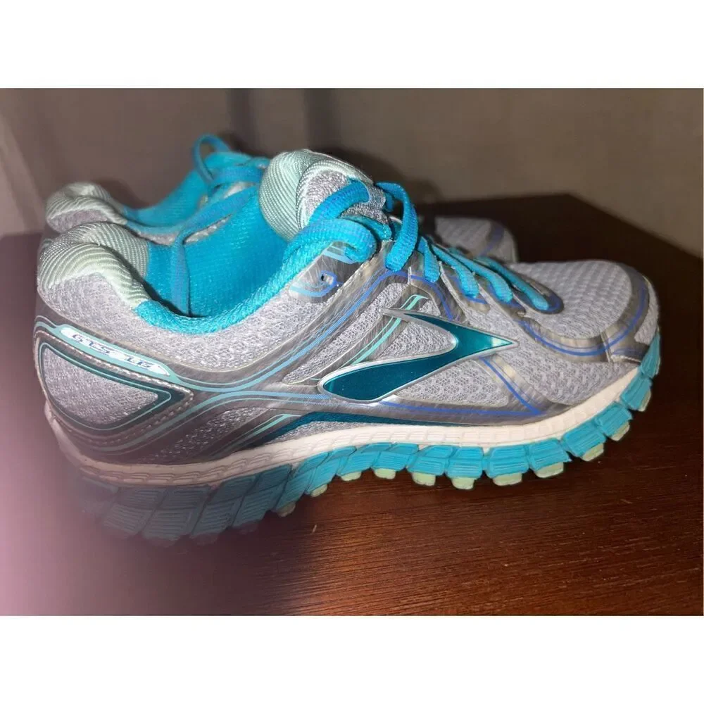 Brooks Brothers size gts